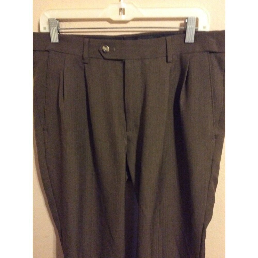 Croft & Barrow Classic Fit Dress Pants Mens 34x29 Pleated Straight Leg Cuffed - Picture 2 of 11